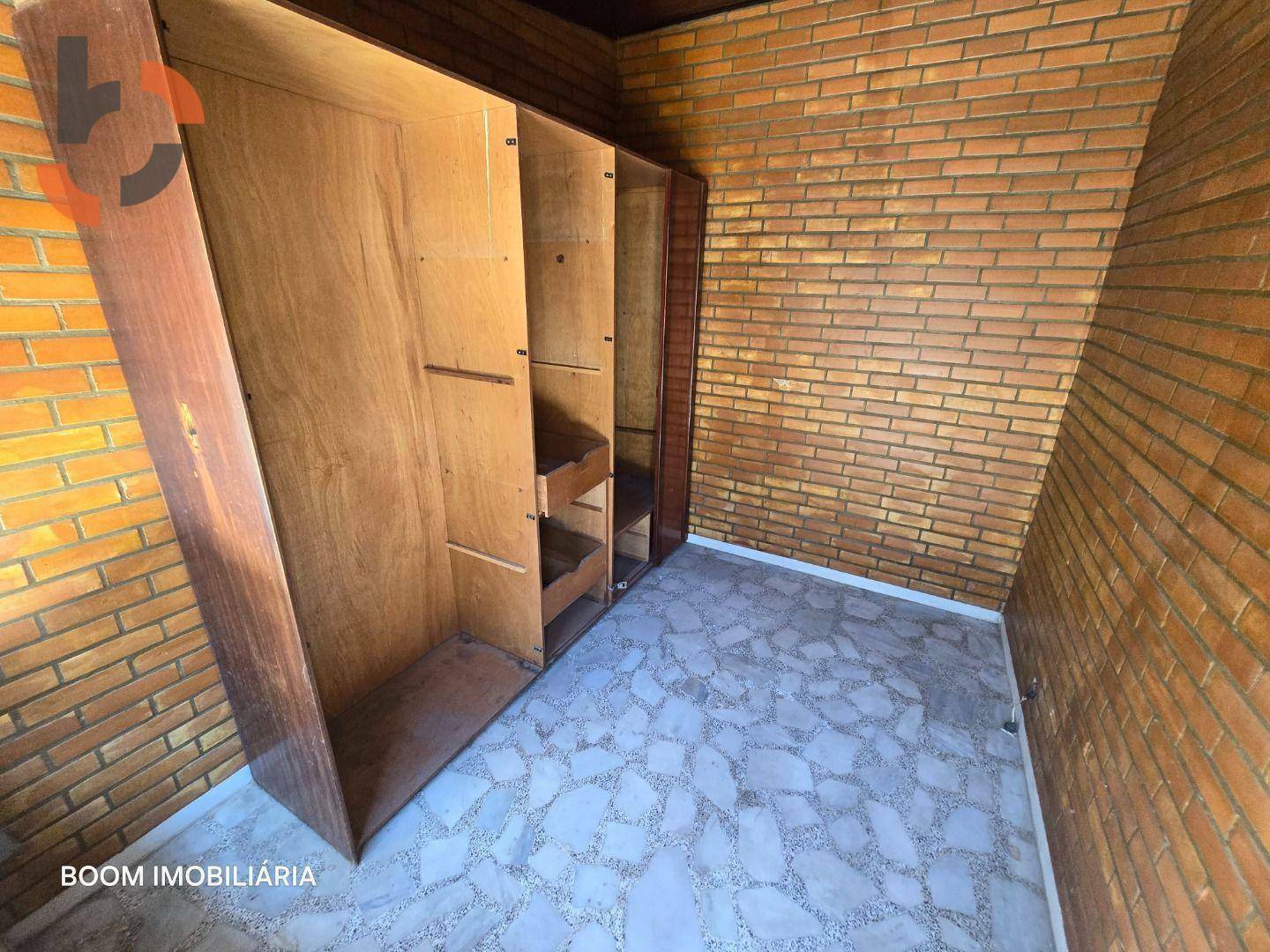 Casa de Condomínio à venda com 6 quartos, 300m² - Foto 46