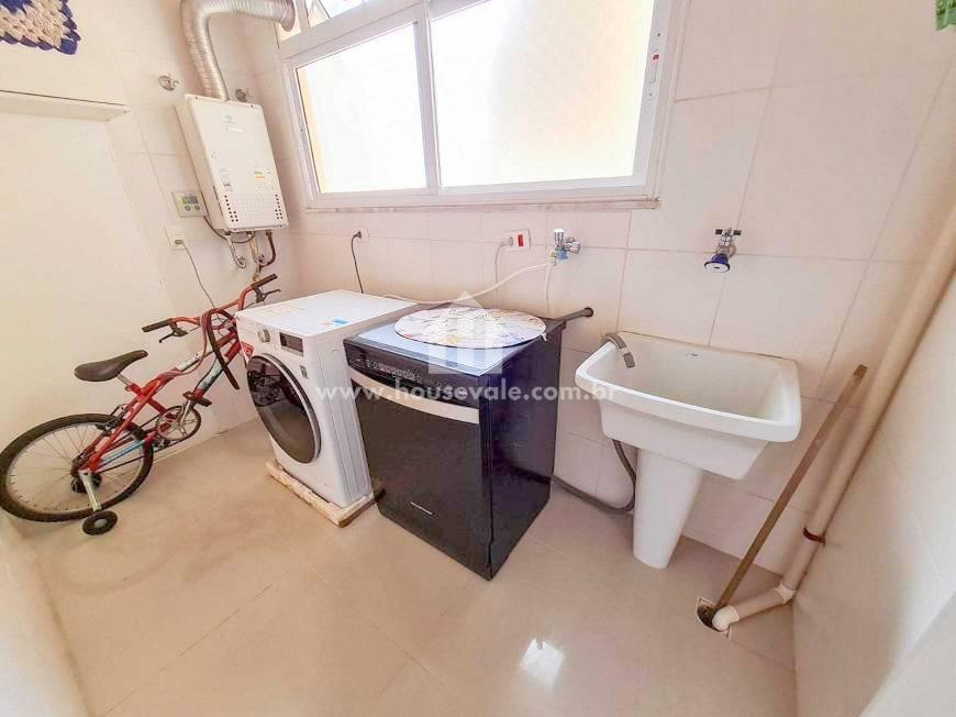 Apartamento à venda com 3 quartos, 156m² - Foto 10