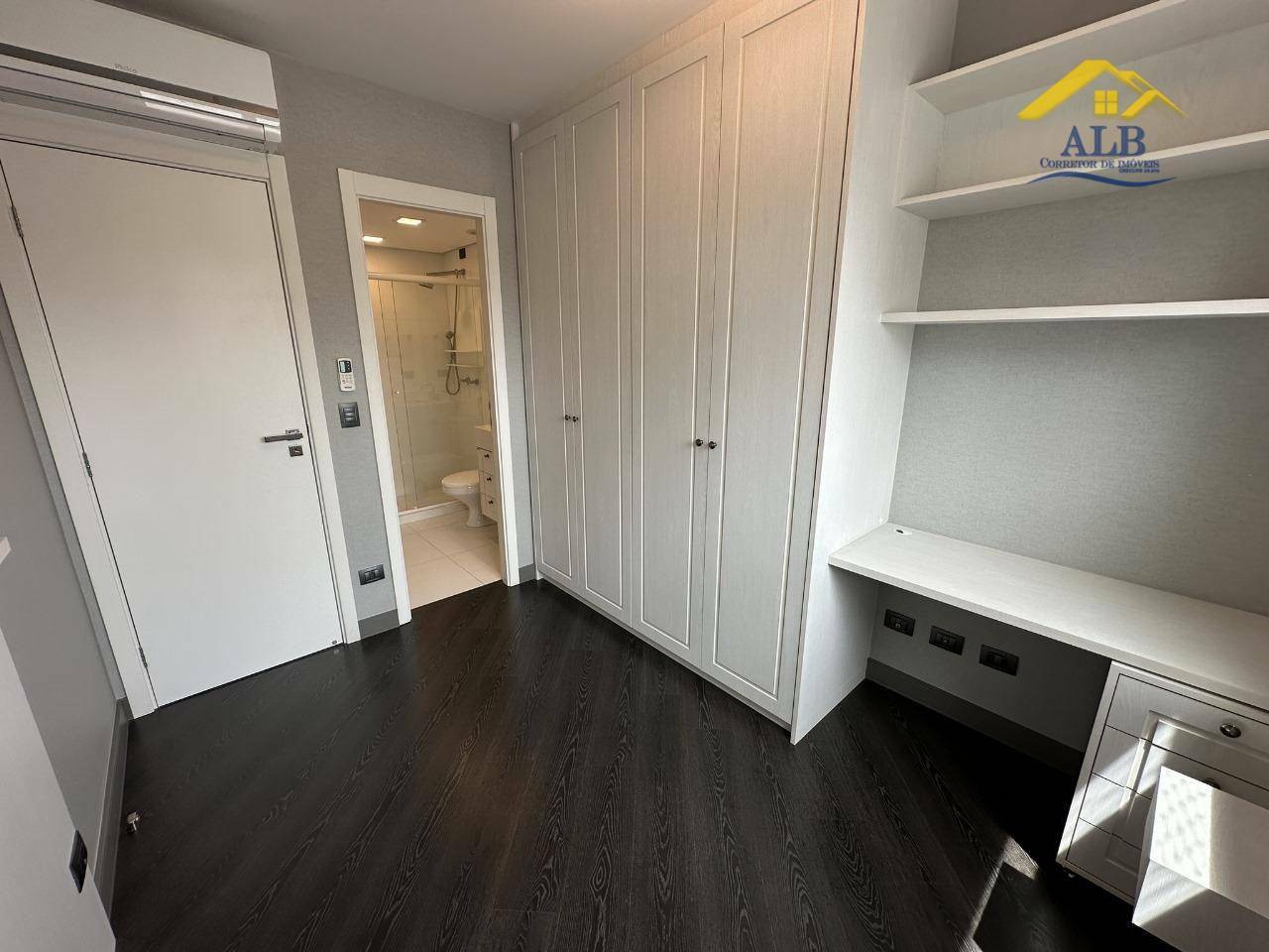 Apartamento à venda com 3 quartos, 121m² - Foto 25