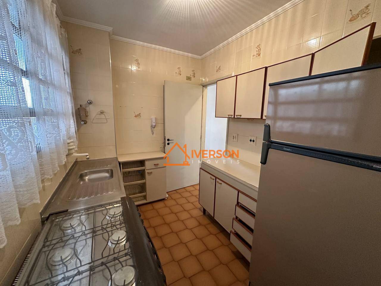 Apartamento à venda com 2 quartos, 70m² - Foto 7