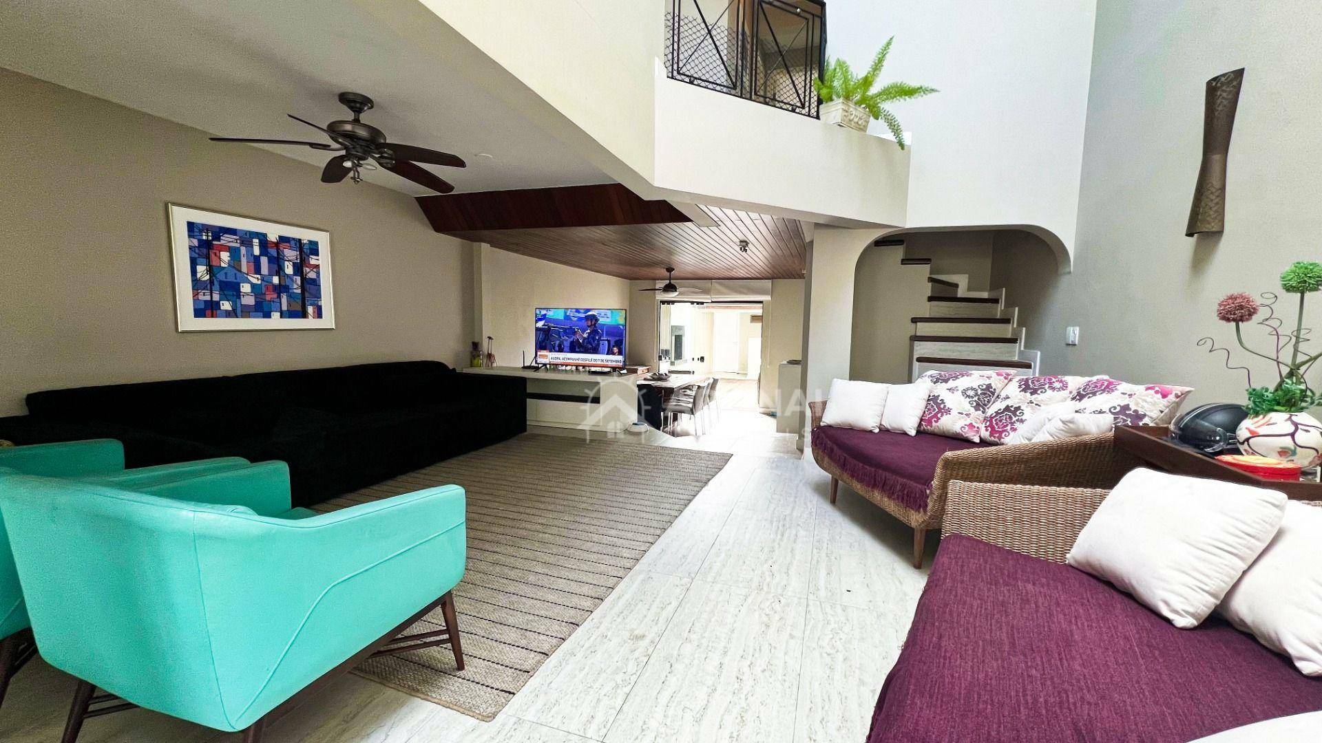 Casa à venda com 4 quartos, 243m² - Foto 6