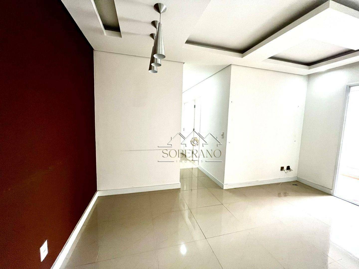 Apartamento à venda com 3 quartos, 80m² - Foto 2