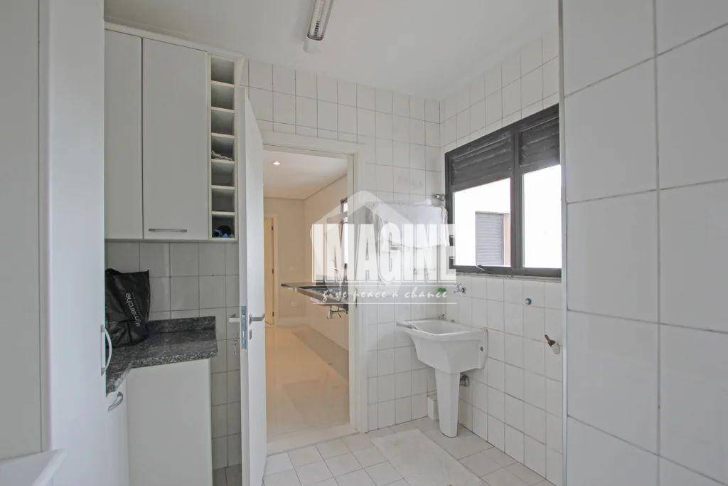 Apartamento à venda com 3 quartos, 142m² - Foto 16