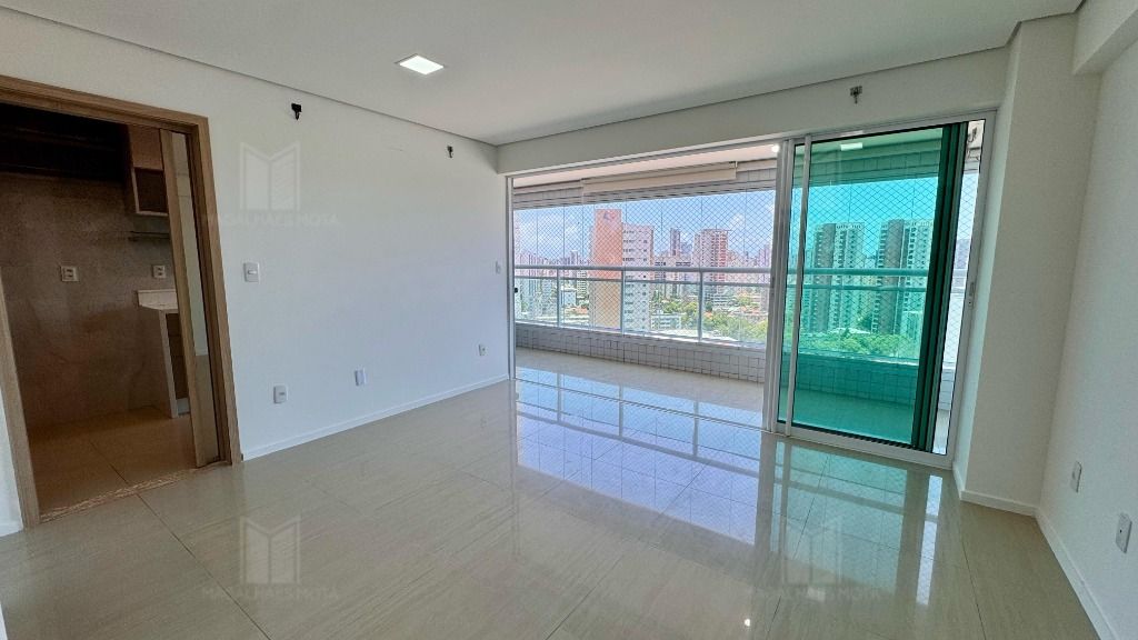 Apartamento à venda com 3 quartos, 110m² - Foto 4