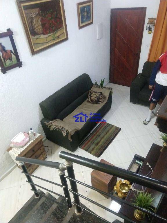 Sobrado à venda com 2 quartos, 58m² - Foto 2