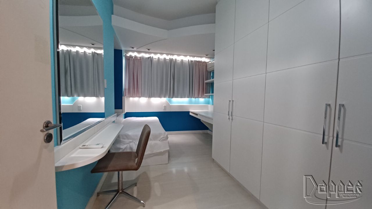 Apartamento à venda com 3 quartos, 204m² - Foto 11