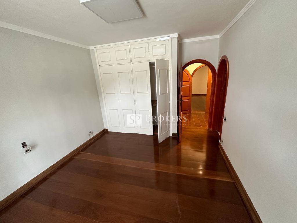 Casa à venda e aluguel com 15 quartos, 1000m² - Foto 15