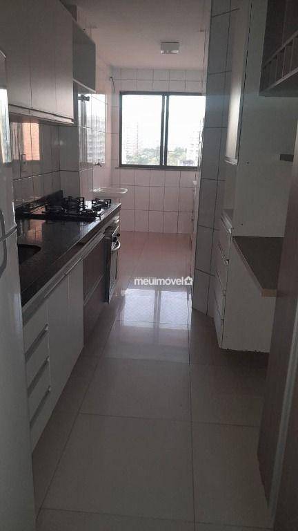 Apartamento à venda com 3 quartos, 93m² - Foto 13