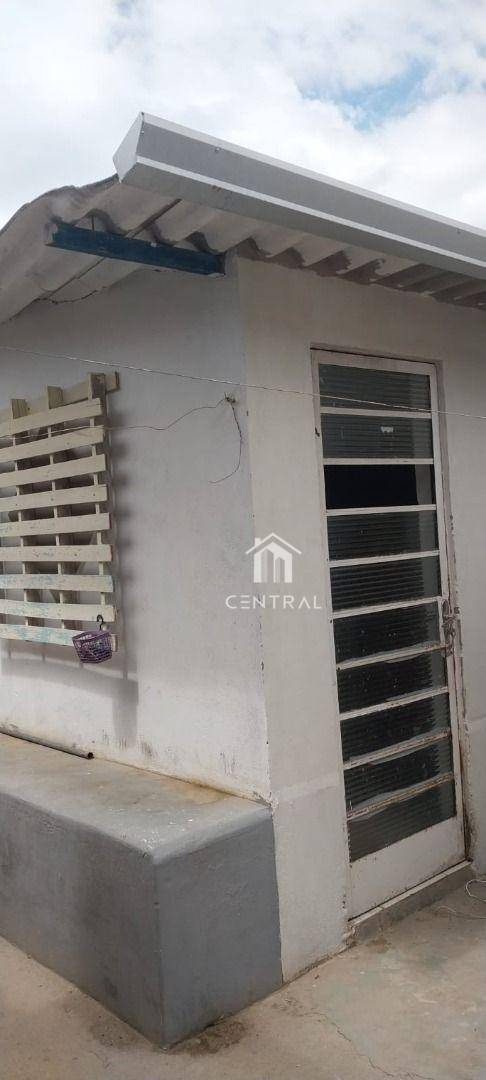 Casa, 2 quartos, 420 m² - Foto 1