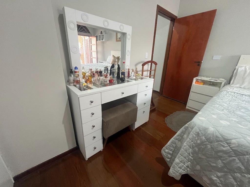 Sobrado à venda com 4 quartos, 301m² - Foto 31