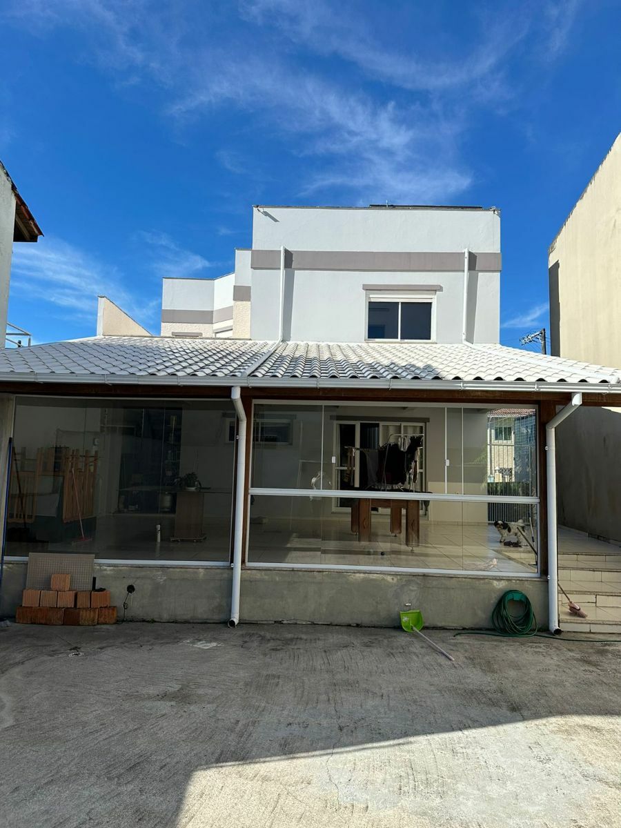 Casa à venda com 3 quartos, 215m² - Foto 5