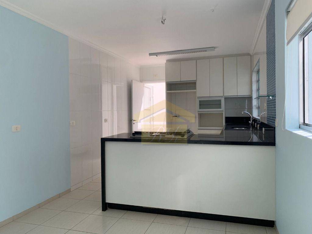 Sobrado à venda com 3 quartos, 180m² - Foto 8