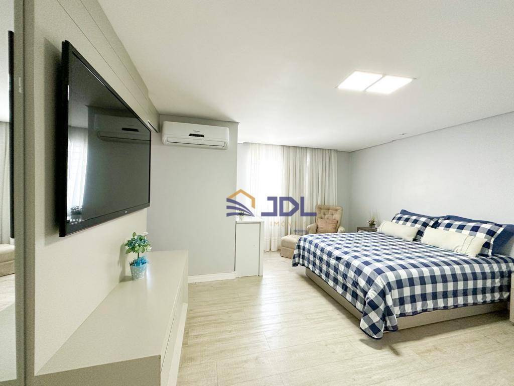 Casa à venda com 3 quartos, 205m² - Foto 11