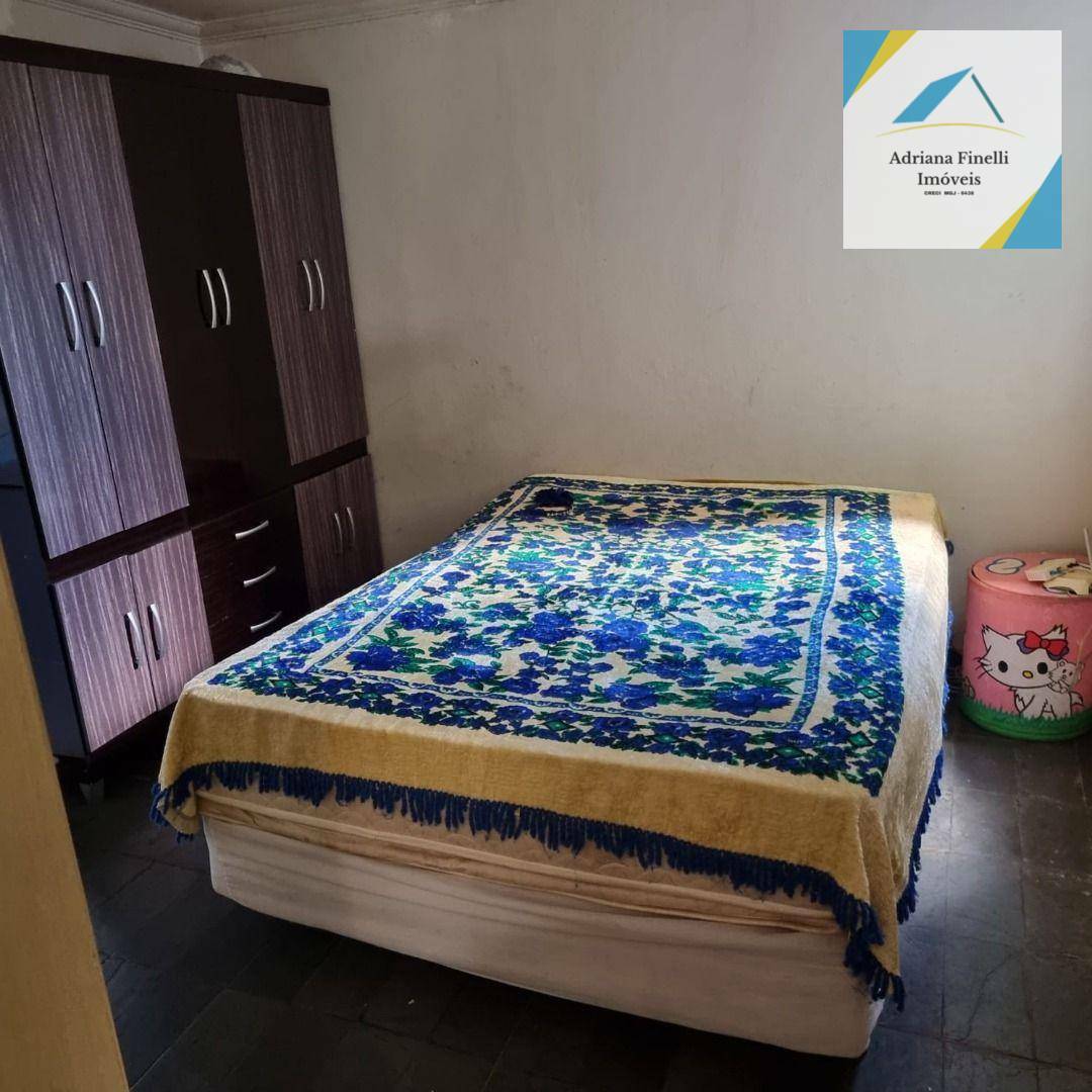 Casa à venda com 3 quartos, 60m² - Foto 3