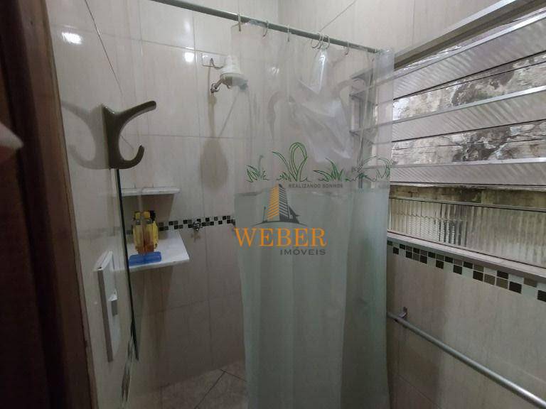Casa à venda com 5 quartos, 180m² - Foto 10