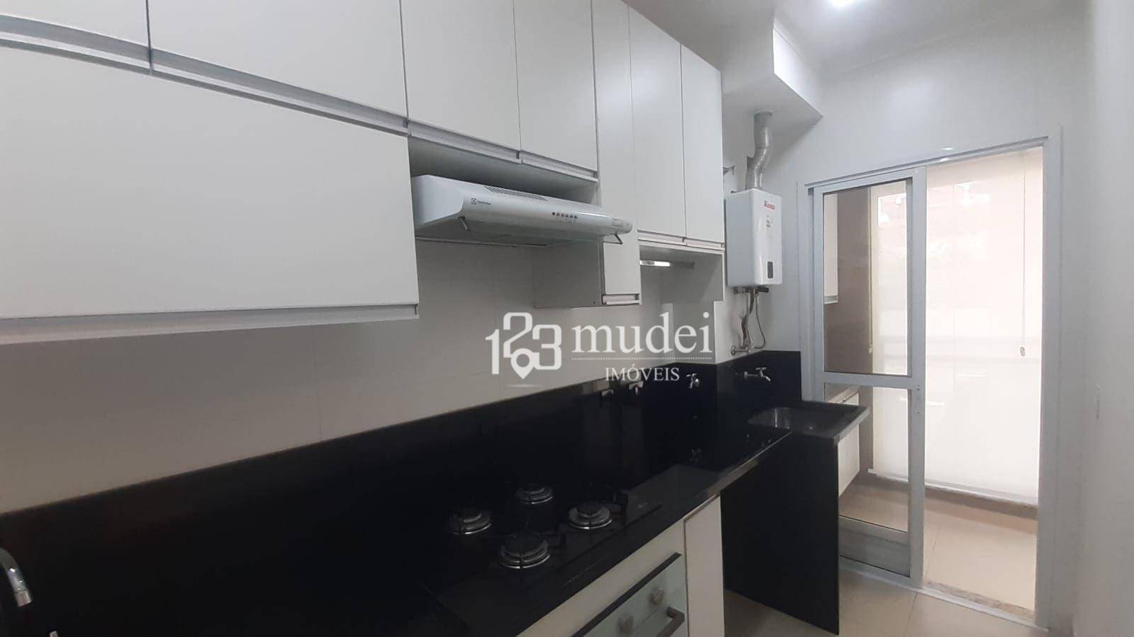 Apartamento à venda com 2 quartos, 64m² - Foto 18