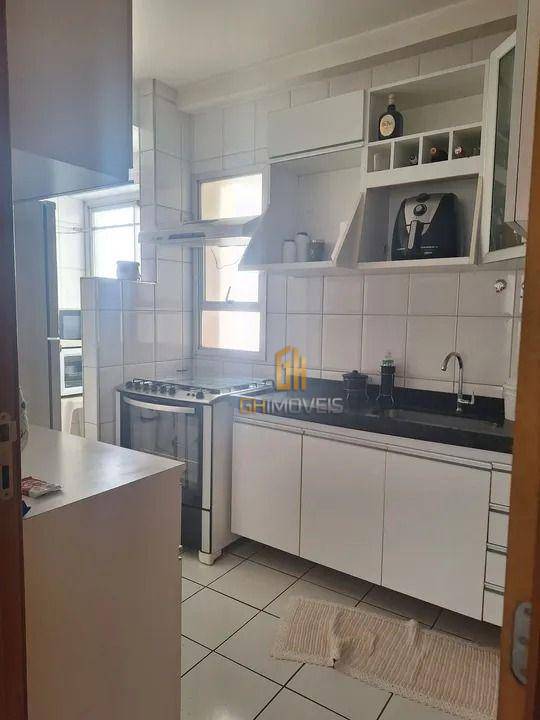 Apartamento à venda com 3 quartos, 78m² - Foto 1