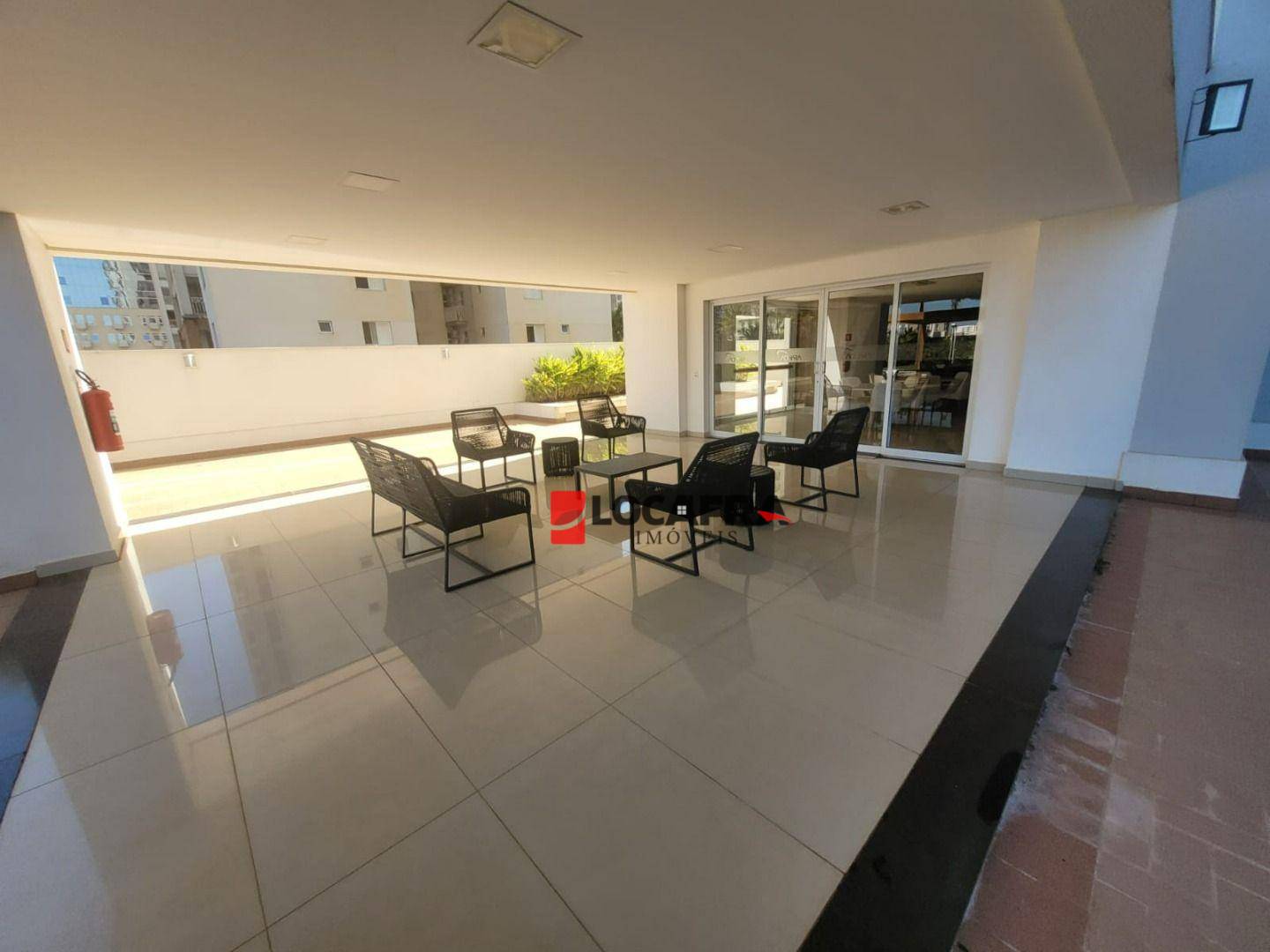 Apartamento à venda com 3 quartos, 245m² - Foto 11