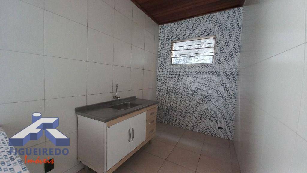 Casa à venda com 4 quartos, 104m² - Foto 8