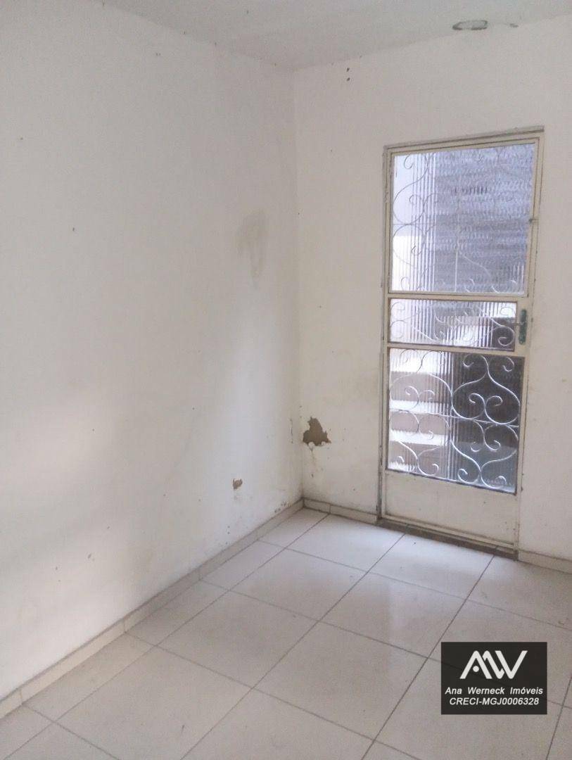 Casa à venda com 4 quartos, 200m² - Foto 23