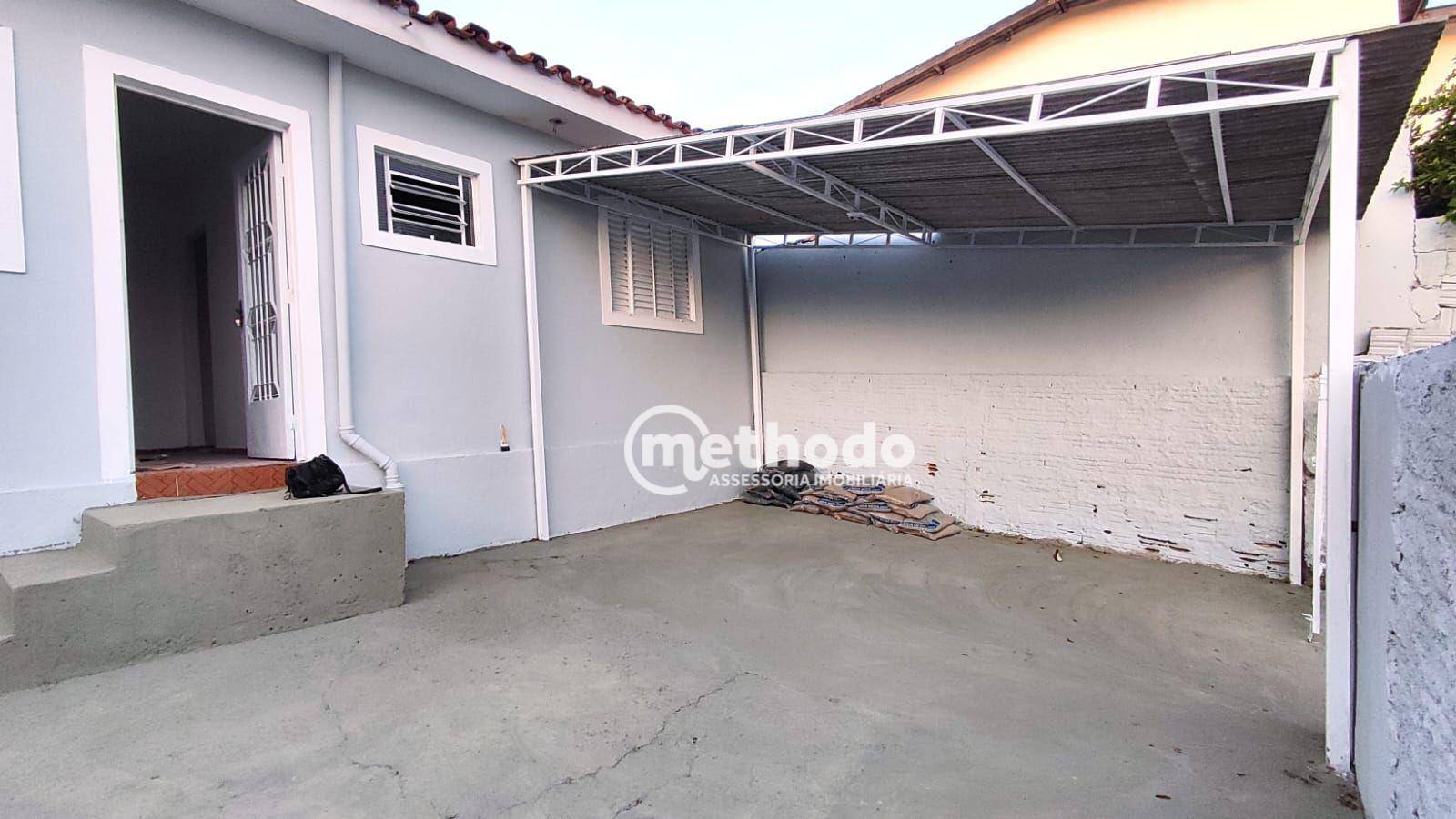 Casa à venda com 1 quarto, 56m² - Foto 2