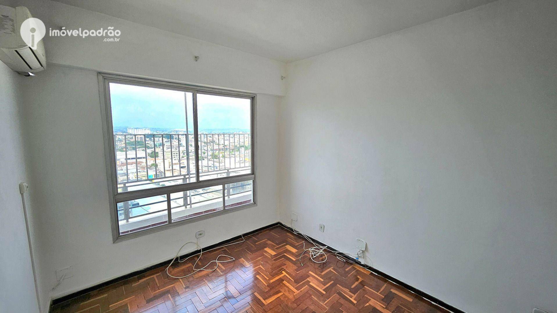 Apartamento para alugar com 3 quartos, 120m² - Foto 31