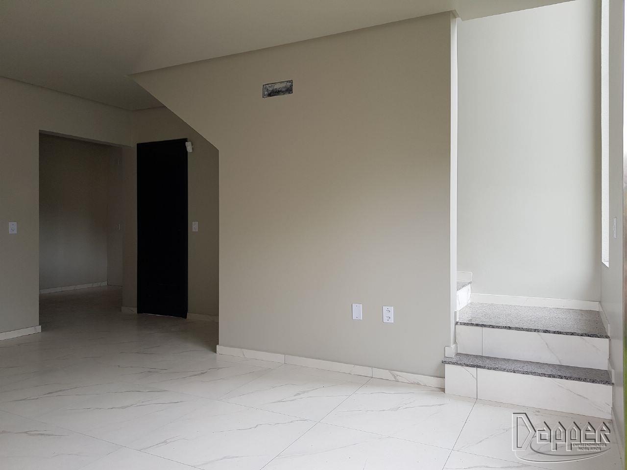 Casa à venda com 3 quartos, 112m² - Foto 2