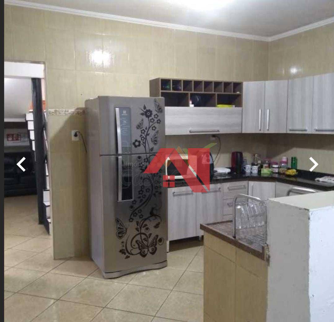 Sobrado à venda com 3 quartos, 185m² - Foto 2