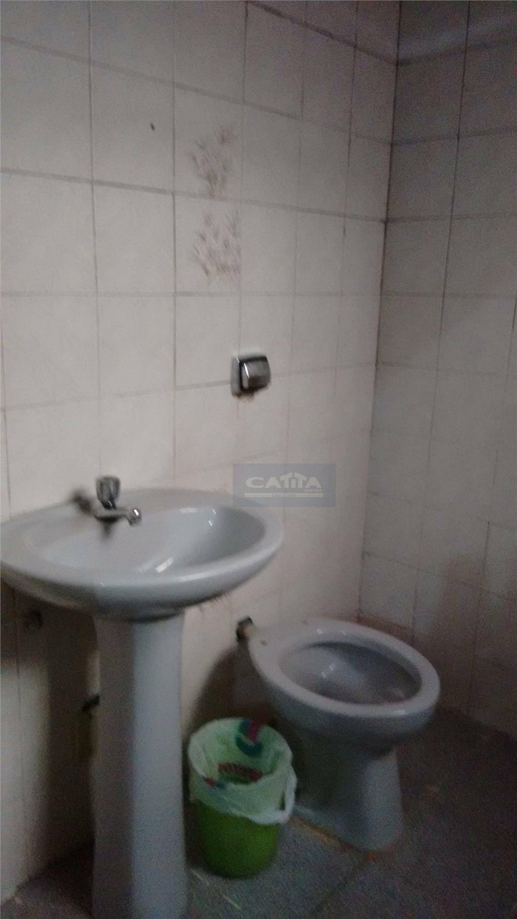 Sobrado à venda com 6 quartos, 250m² - Foto 31