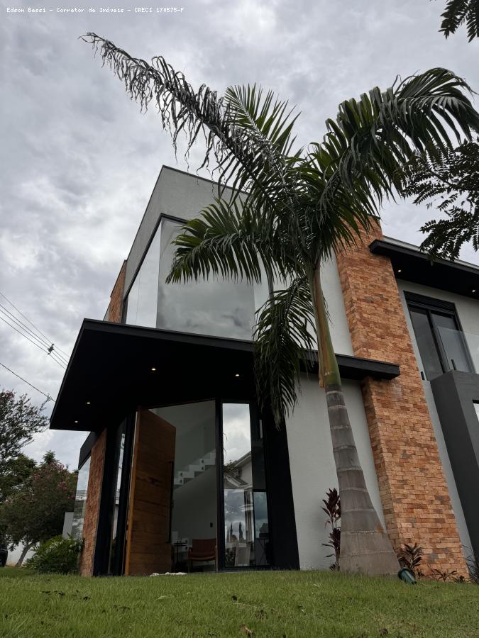 Casa de Condomínio à venda com 4 quartos, 447m² - Foto 45