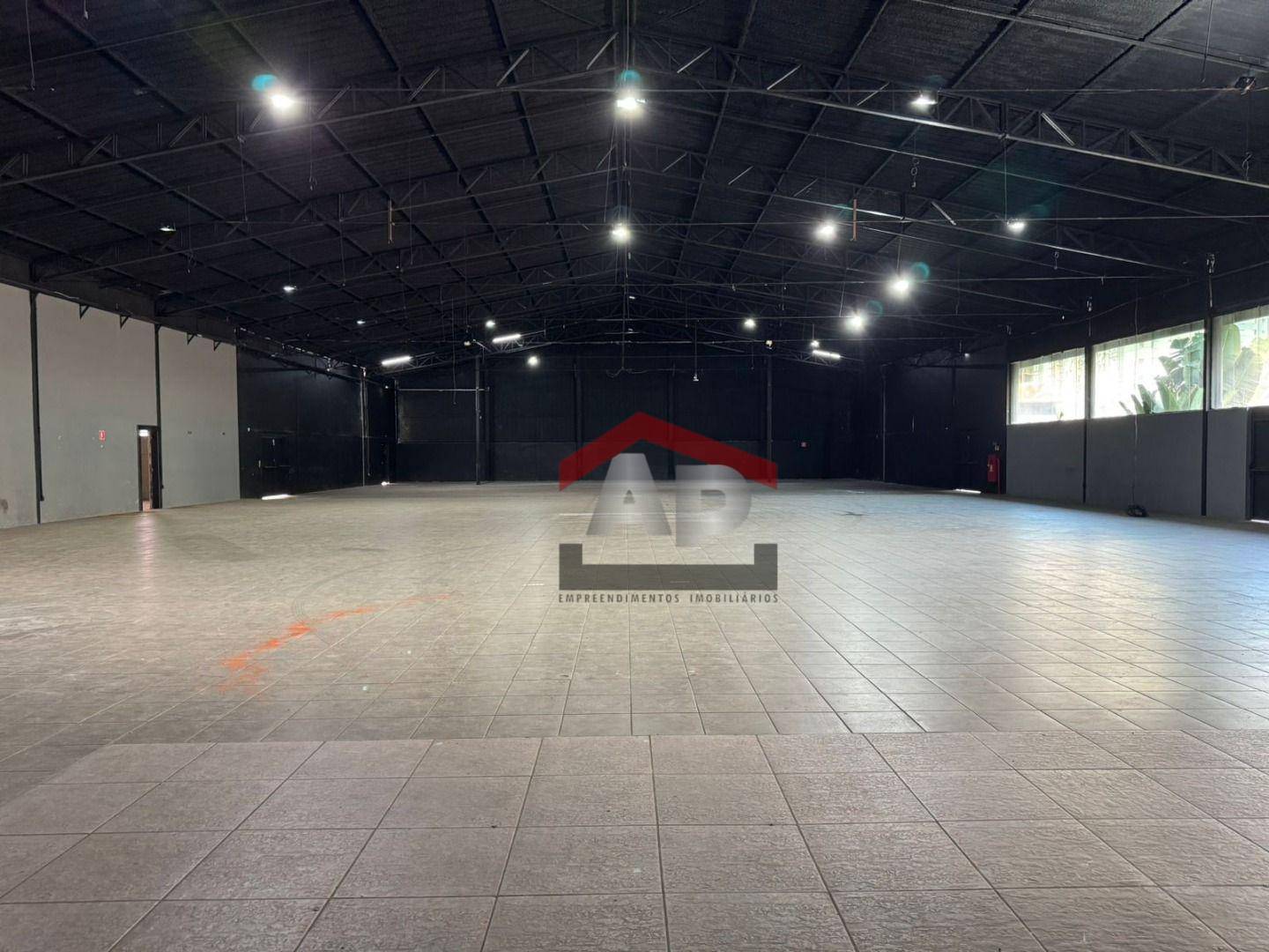 Depósito-Galpão, 3500 m² - Foto 1