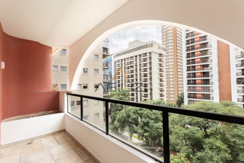 Apartamento à venda com 4 quartos, 252m² - Foto 8