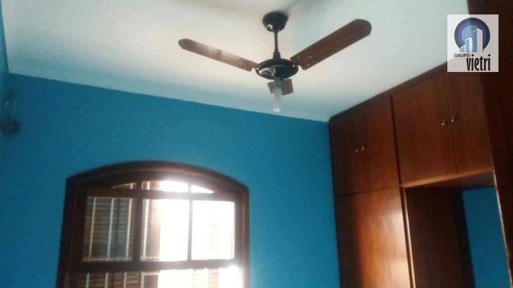 Sobrado à venda com 3 quartos, 180m² - Foto 17