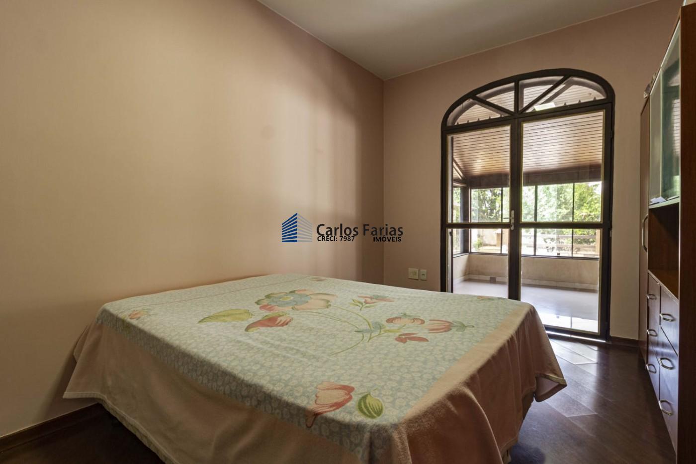 Casa à venda com 6 quartos, 450m² - Foto 34