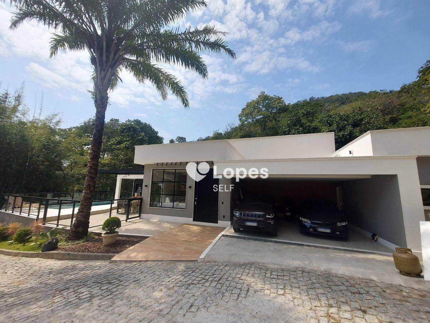 Casa de Condomínio à venda com 5 quartos, 380m² - Foto 2