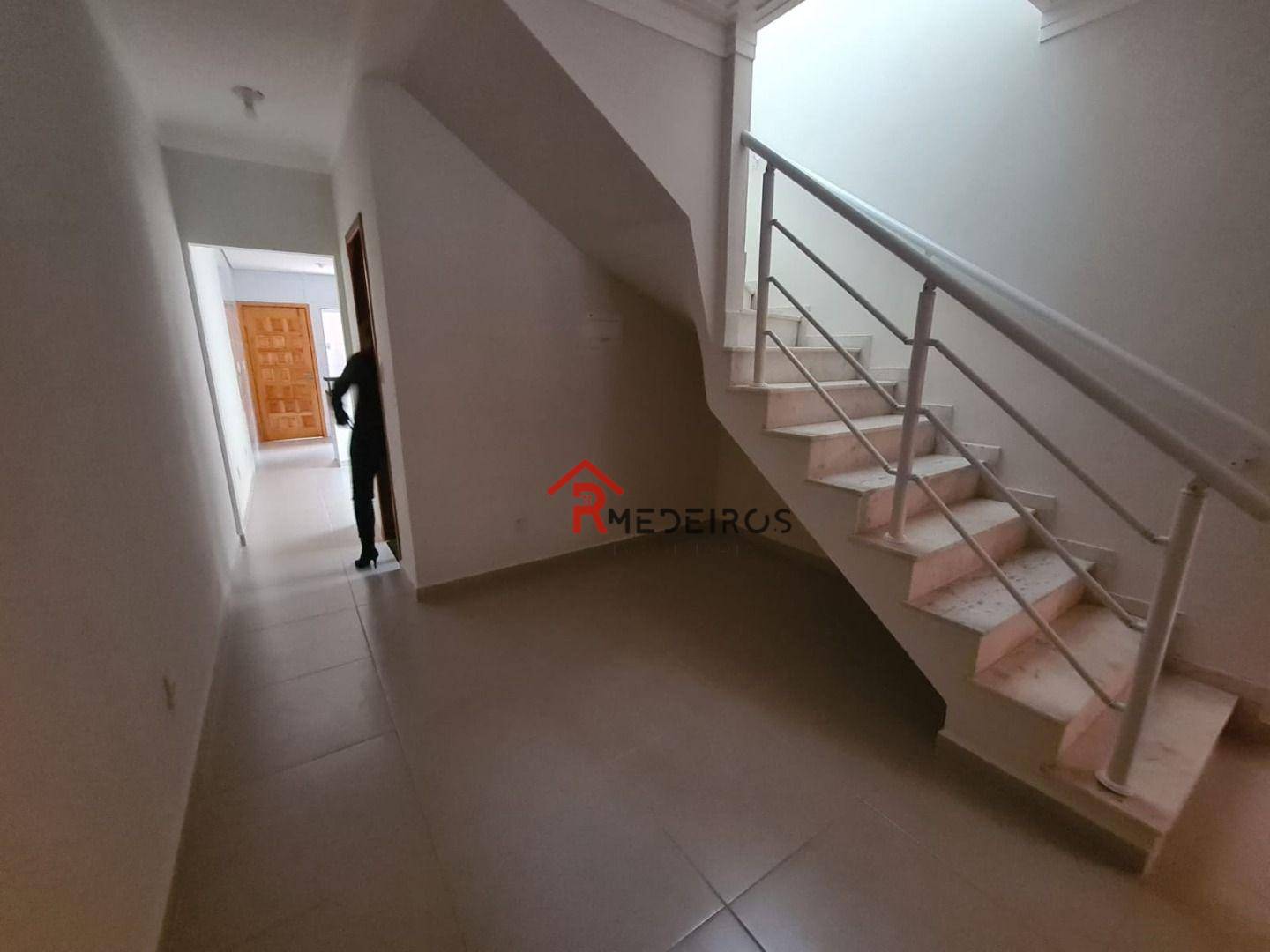 Casa à venda com 3 quartos, 126m² - Foto 3