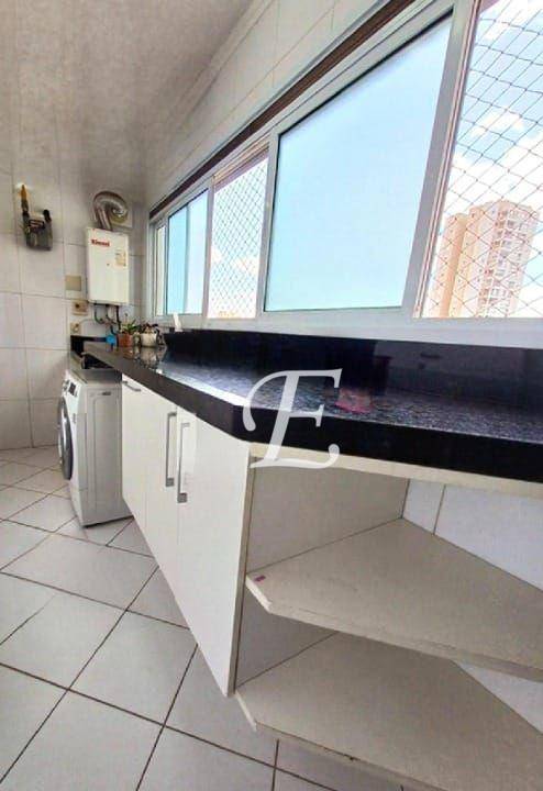 Apartamento à venda com 3 quartos, 145m² - Foto 27