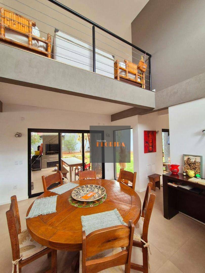 Casa, 4 quartos, 227 m² - Foto 3