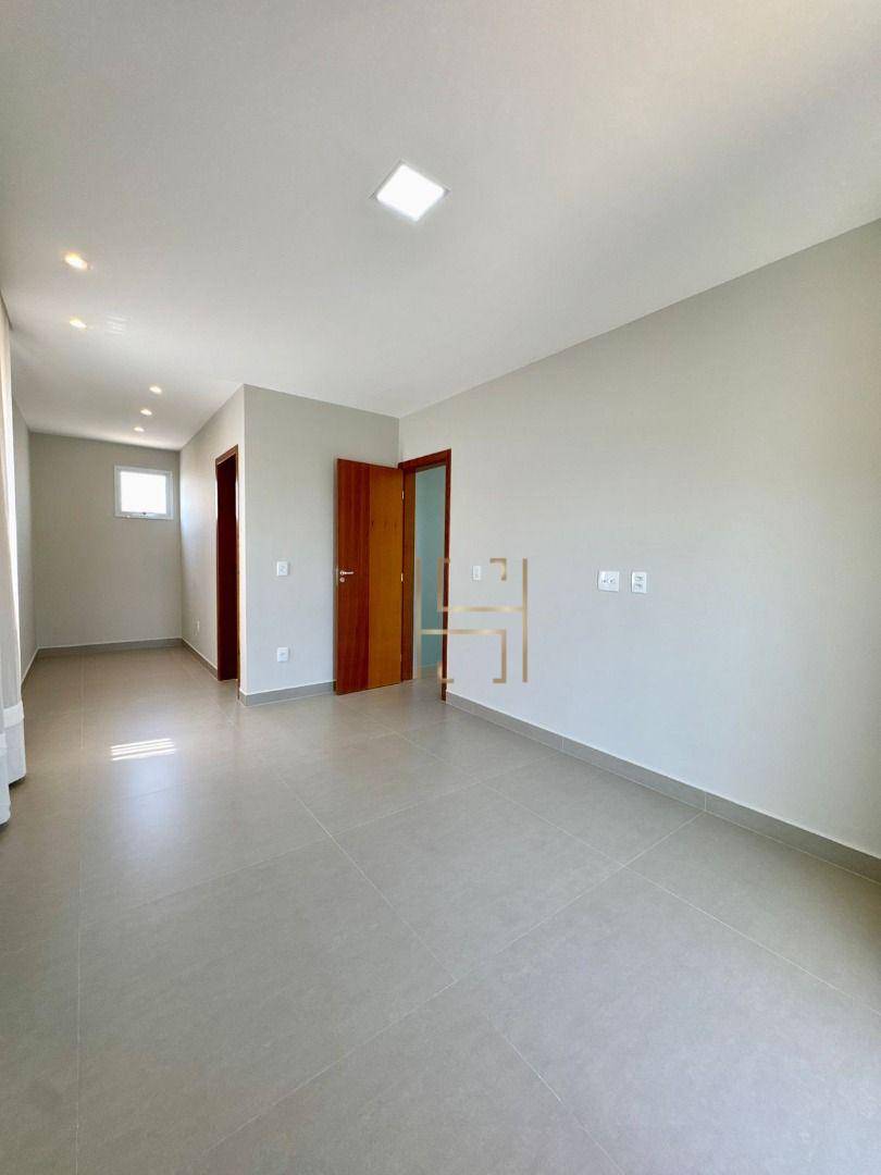 Casa à venda com 4 quartos, 157m² - Foto 6