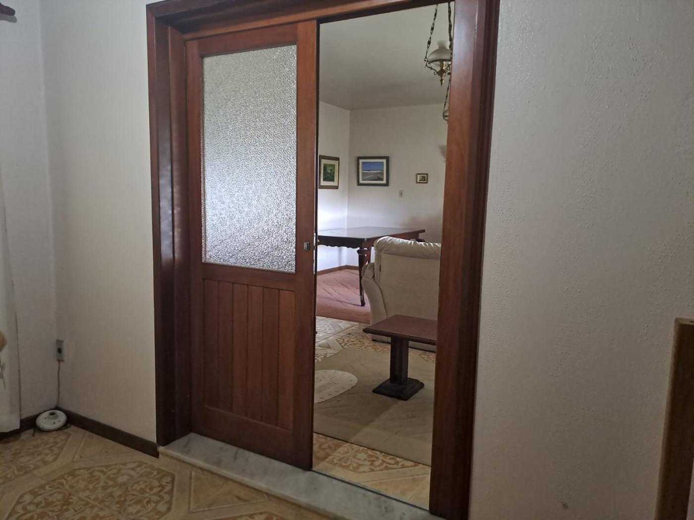 Casa à venda com 3 quartos, 122m² - Foto 3