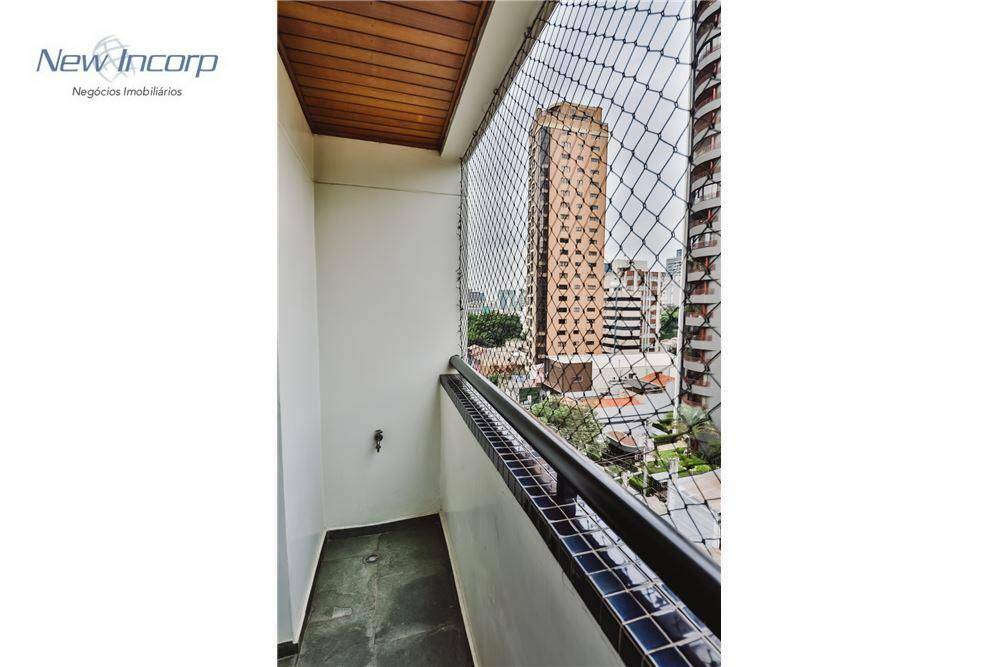 Apartamento à venda com 3 quartos, 121m² - Foto 20