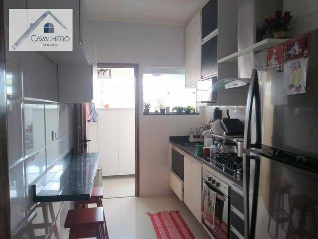 Apartamento à venda com 2 quartos, 64m² - Foto 1