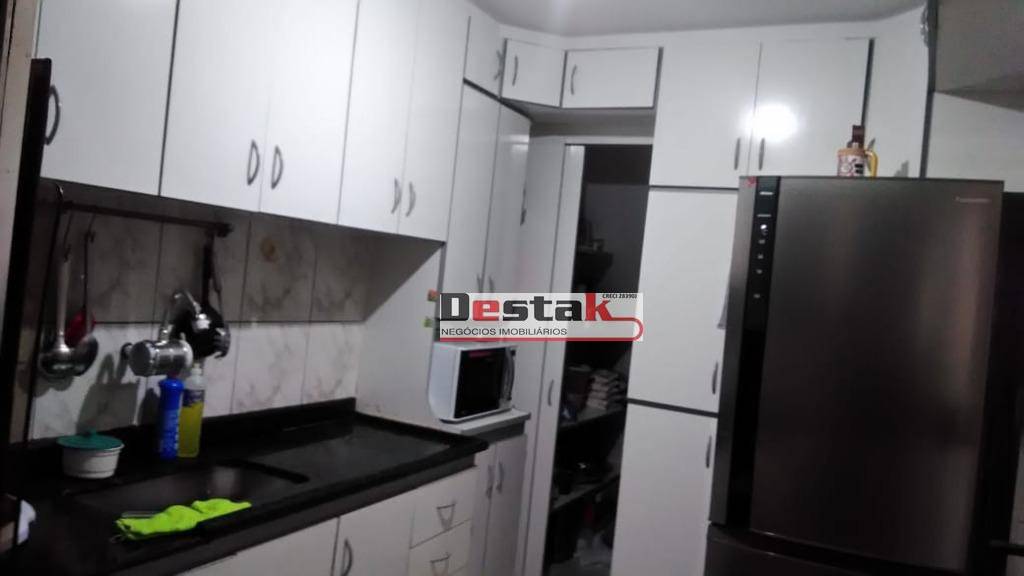 Sobrado à venda com 3 quartos, 93m² - Foto 4