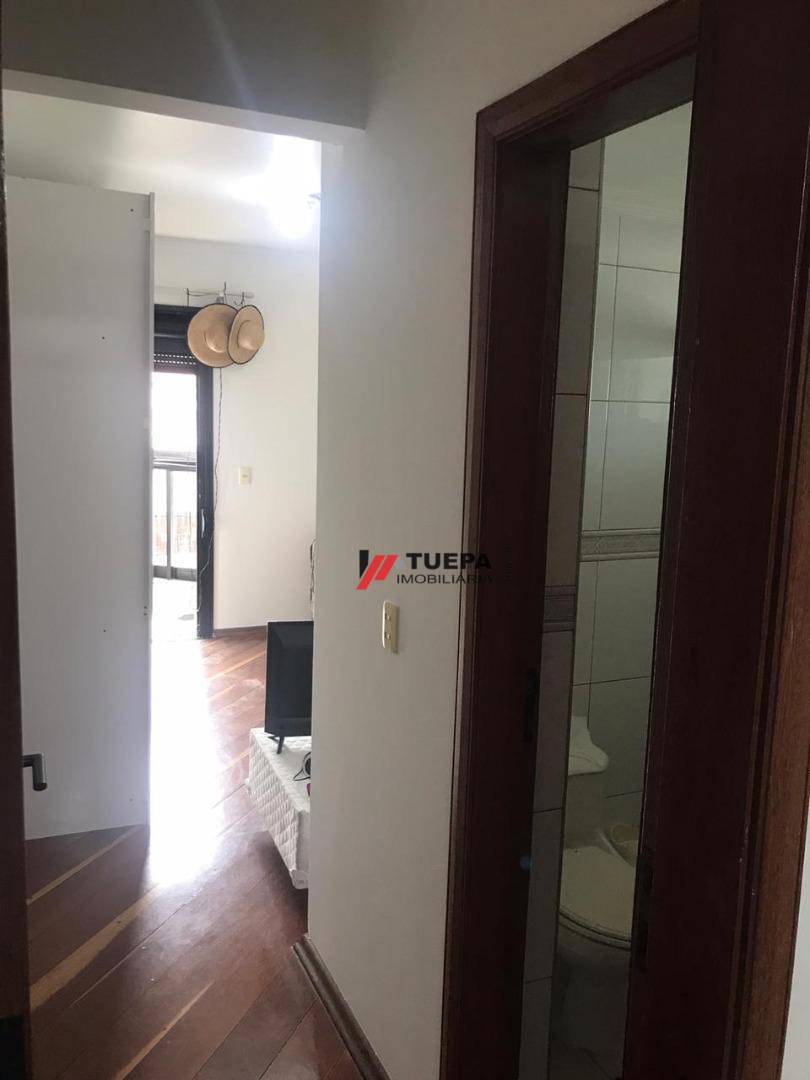 Apartamento à venda com 4 quartos, 210m² - Foto 11