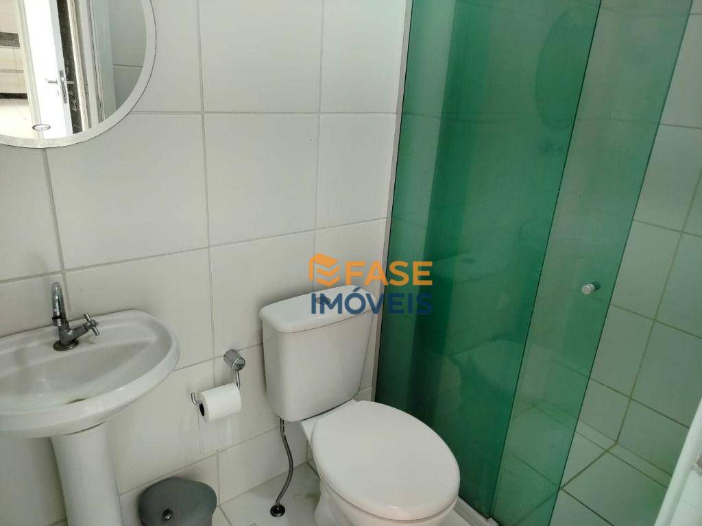 Apartamento para alugar com 2 quartos, 53m² - Foto 11