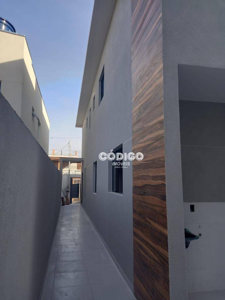 Sobrado à venda com 3 quartos, 115m² - Foto 2