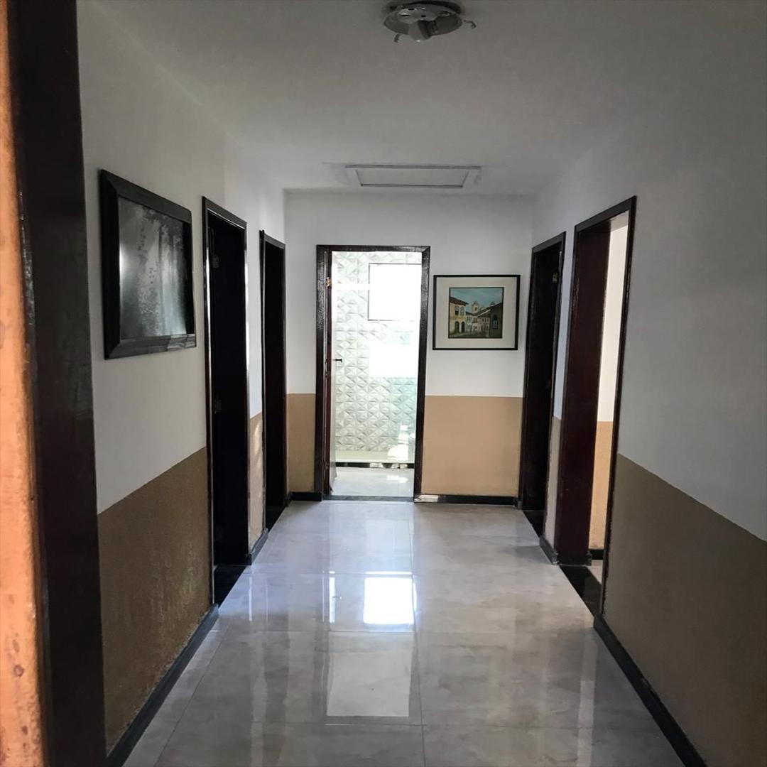 Casa à venda com 3 quartos, 200m² - Foto 5