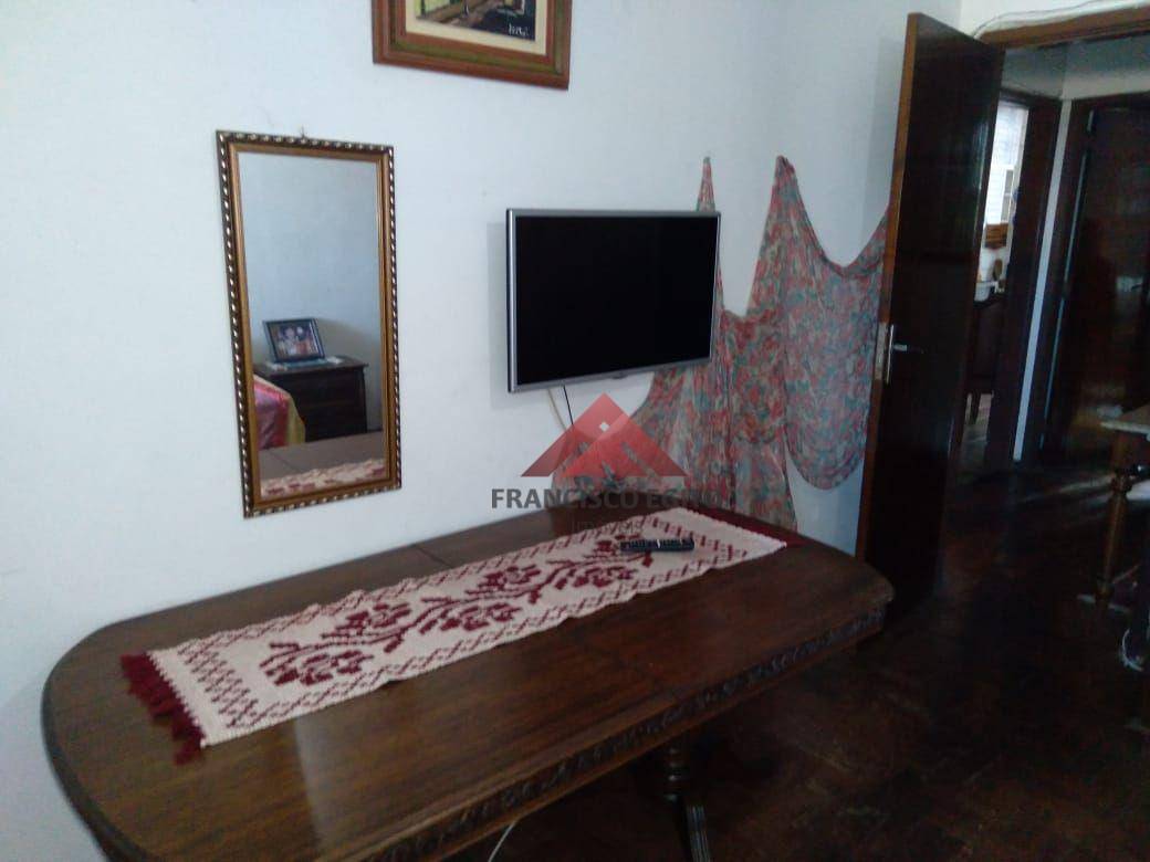 Apartamento à venda com 3 quartos, 130m² - Foto 4