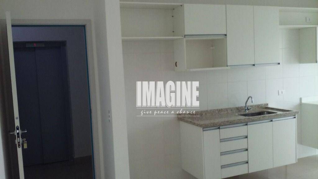 Apartamento à venda com 2 quartos, 51m² - Foto 5