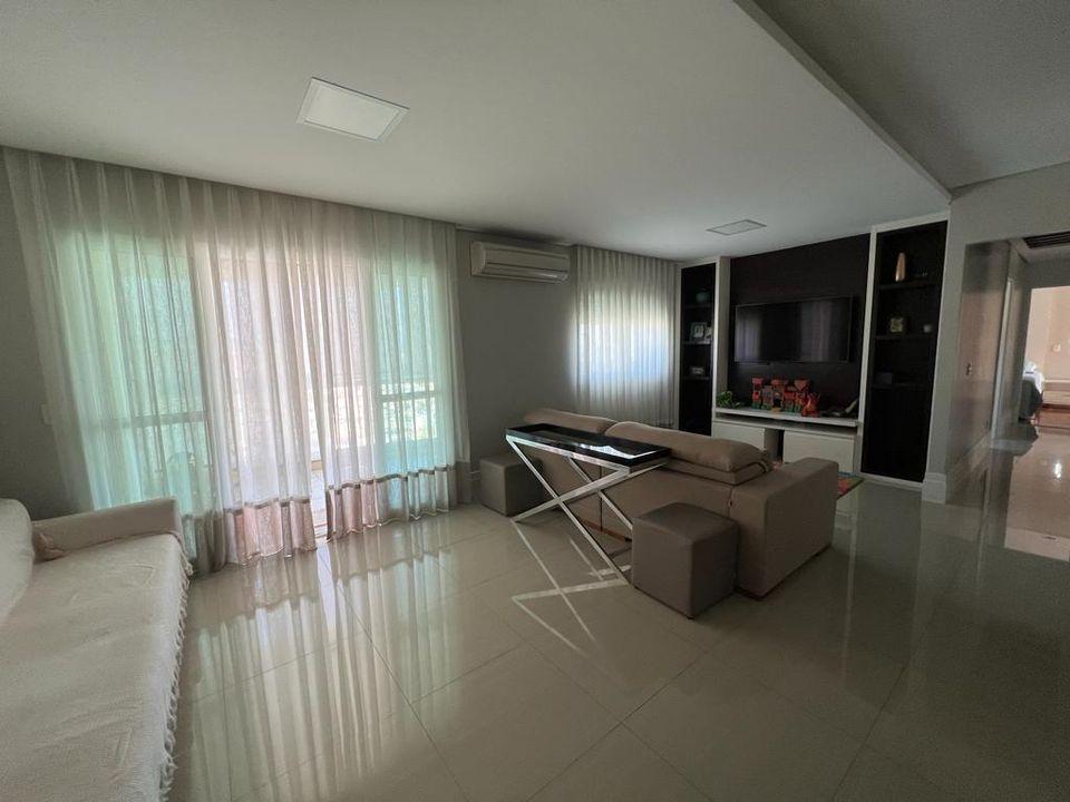 Apartamento à venda com 3 quartos, 133m² - Foto 1